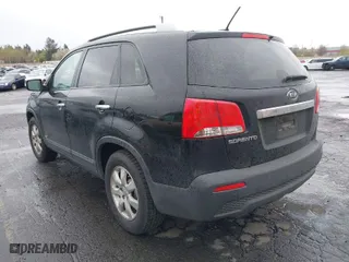 2012 Kia Sorento LX with VIN 5XYKTDA64CG309107, listed as a IAAI auction lot 41977359 with 213,006 mi miles. Bid and sale history available at carsss.com. Image 3.