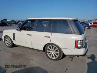2010 Land Rover Range Rover SC z VIN SALMF1E43AA313016, wystawiony jako Copart lot #54191085 z przebiegiem Nie podano mil oraz Czysty tytuł • Clean title. Historia ofert i sprzedaży dostępna na DreamBid. Obrazek 2.