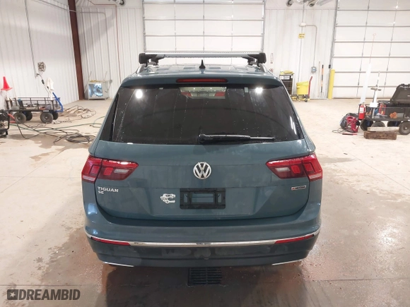 2021 Volkswagen Tiguan SE with VIN 3VV2B7AX6MM077337, listed as a IAAI auction lot 41345637 with 62,989 mi miles. Bid and sale history available at carsss.com. Image 17.