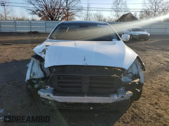 2016 Kia K900 Luxury with VIN KNALW4D41G6031150, listed as a Copart auction lot 84642644 with 128,068 mi miles and Salvage Title. Bid and sale history available at carsss.com. Image 5.