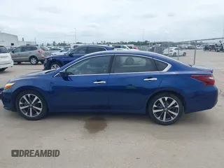 2017 Nissan Altima SR with VIN 1N4AL3AP2HN347052, listed as a IAAI auction lot 42114336 with 34,928 mi miles and . Bid and sale history available at carsss.com. Image 15.