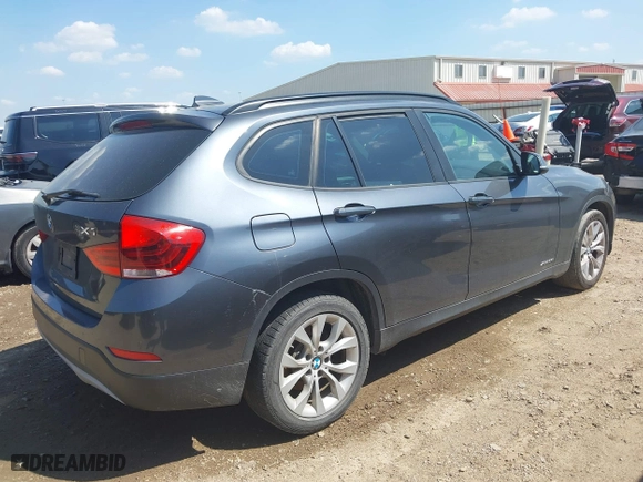 2014 BMW X1 xDrive28i with VIN WBAVL1C52EVY13471, listed as a IAAI auction lot 41828415 with 1 mi miles. Bid and sale history available at carsss.com. Image 4.