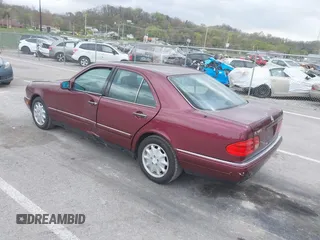 1996 Mercedes-Benz E 320 with VIN WDBJF55F1TJ014578, listed as a IAAI auction lot 41939599 with 115,461 mi miles and . Bid and sale history available at DreamBid. Image 3.