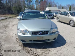 2004 Volvo S80 z VIN YV1TH59HX41360415, wystawiony jako IAAI lot #42133565 z przebiegiem 82 460 mil mil oraz . Historia ofert i sprzedaży dostępna na DreamBid. Obrazek 12.