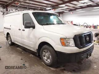 2021 Nissan NV Cargo S z VIN 1N6BF0KM7MN800257, wystawiony jako IAAI lot #41614516 z przebiegiem 103 847 mil mil oraz . Historia ofert i sprzedaży dostępna na DreamBid. Obrazek 1.