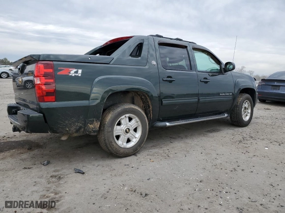 2013 Chevrolet Avalanche LT with VIN 3GNTKFE71DG269200, listed as a Copart auction lot 46673275 with 108,983 mi miles and Salvage Title. Bid and sale history available at carsss.com. Image 3.
