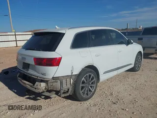 2017 Audi Q7 Premium Plus with VIN WA1LAAF76HD021311, listed as a IAAI auction lot 41559898 with 132,458 mi miles. Bid and sale history available at carsss.com. Image 4.