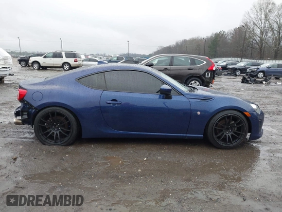 2017 Toyota 86 with VIN JF1ZNAA12H9703408, listed as a IAAI auction lot 41311374 with 90,661 mi miles. Bid and sale history available at carsss.com. Image 13.