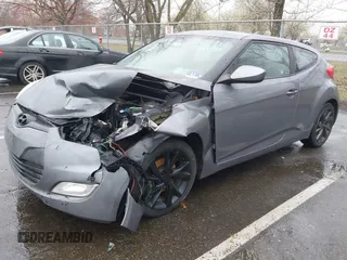 2017 Hyundai Veloster with VIN KMHTC6AD4HU309625, listed as a IAAI auction lot 41933497 with 184,632 mi miles. Bid and sale history available at carsss.com. Image 17.