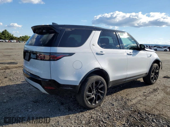 2022 Land Rover Discovery HSE R-Dynamic with VIN SALRM4EU4N2460992, listed as a Copart auction lot 60807804 with 42,244 mi miles and Salvage Title. Bid and sale history available at carsss.com. Image 3.