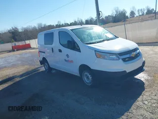 2017 Chevrolet City Express Cargo LT z VIN 3N63M0ZN5HK707127, wystawiony jako IAAI lot #41412945 z przebiegiem 116 999 mil mil oraz . Historia ofert i sprzedaży dostępna na DreamBid. Obrazek 1.