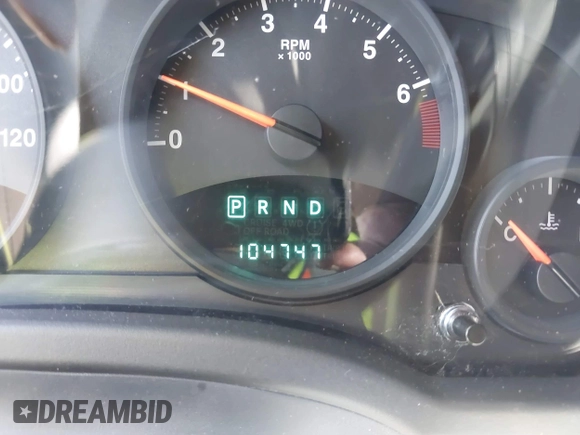 2013 Jeep Patriot Sport z VIN 1C4NJPBB8DD168770, wystawiony jako IAAI lot #41923641 z przebiegiem 104 747 mil mil oraz . Historia ofert i sprzedaży dostępna na DreamBid. Obrazek 7.