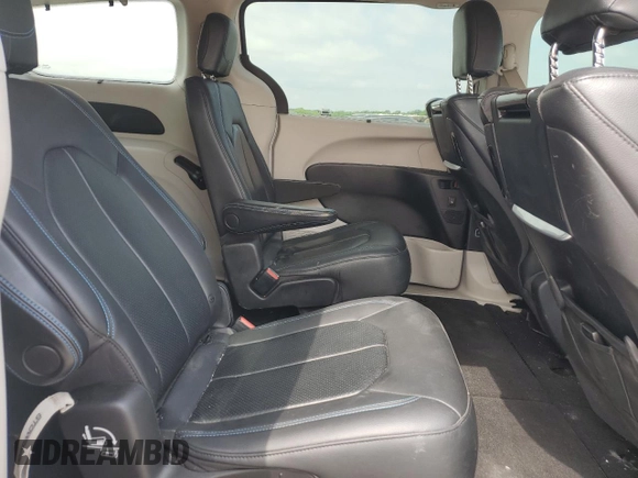 2021 Chrysler Pacifica Touring L with VIN 2C4RC3BG6MR511380, listed as a Copart auction lot 54237075 with 92,172 mi miles and Salvage title. Bid and sale history available at DreamBid. Image 11.