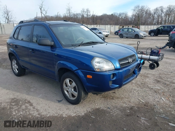 2007 Hyundai Tucson GLS with VIN KM8JM12B77U617990, listed as a IAAI auction lot 41300579 with 167,789 mi miles. Bid and sale history available at carsss.com. Image 1.