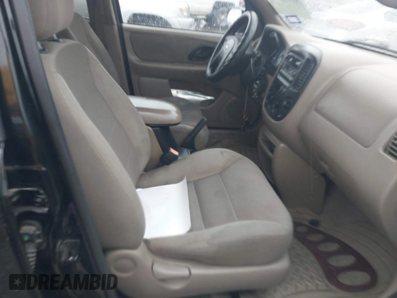 2002 Ford Escape XLT Choice с VIN 1FMYU03172KB55319, выставлен на аукционе IAAI как лот 42482300 с пробегом 209 074 миль миль и . История ставок и продаж доступна на DreamBid. Изображение 5.