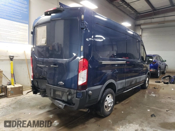 2020 Ford Transit Cargo z VIN 1FTBR2C84LKB69488, wystawiony jako Copart lot #86911014 z przebiegiem 104 004 mil mil oraz Szkoda całkowita • Salvage title. Historia ofert i sprzedaży dostępna na DreamBid. Obrazek 3.