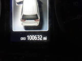 2018 Toyota Sienna LE Auto Access Seat with VIN 5TDKZ3DC4JS922290, listed as a IAAI auction lot 41615724 with 100,632 mi miles. Bid and sale history available at carsss.com. Image 15.
