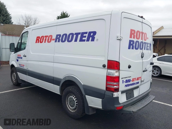 2016 Mercedes-Benz Sprinter with VIN WD3PE7DD1GP257850, listed as a IAAI auction lot 41587919 with 122,306 mi miles and . Bid and sale history available at carsss.com. Image 3.