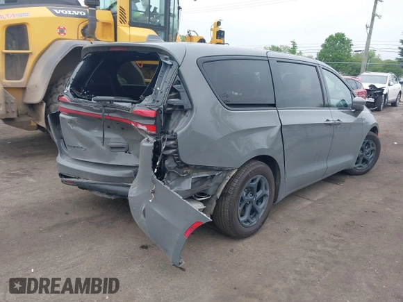 2022 Chrysler Pacifica Hybrid Limited with VIN 2C4RC1S74NR212475, listed as a IAAI auction lot 42264228 with 48,839 mi miles and . Bid and sale history available at DreamBid. Image 4.