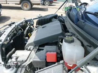 2023 Chevrolet Traverse Premier с VIN 1GNEVKKW1PJ290023, выставлен на аукционе IAAI как лот 42045001 с пробегом 35 230 миль миль и . История ставок и продаж доступна на DreamBid. Изображение 22.