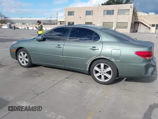 2005 Lexus ES 350 z VIN JTHBA30G755138521, wystawiony jako IAAI lot #41743952 z przebiegiem 83 664 mil mil oraz . Historia ofert i sprzedaży dostępna na DreamBid. Obrazek 3.