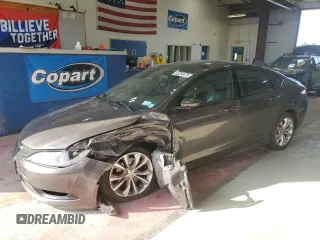 2015 Chrysler 200 S with VIN 1C3CCCBB3FN543413, listed as a Copart auction lot 62284475 with 60,683 mi miles and Salvage title. Bid and sale history available at DreamBid. Image 1.