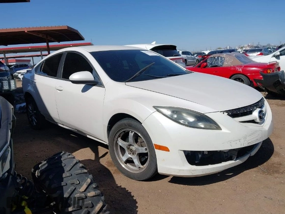 2013 Mazda 6 i Sport with VIN 1YVHZ8BH0D5M12044, listed as a IAAI auction lot 41752366 with 201,979 mi miles. Bid and sale history available at carsss.com. Image 1.