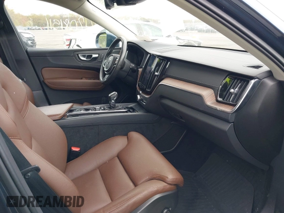 2020 Volvo XC60 Inscription with VIN YV4A22RLXL1587598, listed as a IAAI auction lot 42081511 with 54,008 mi miles and . Bid and sale history available at DreamBid. Image 5.