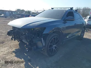 2021 Audi Q8 Premium Plus z VIN WA1EVAF14MD014781, wystawiony jako IAAI lot #42080085 z przebiegiem 53 171 mil mil oraz . Historia ofert i sprzedaży dostępna na DreamBid. Obrazek 2.