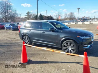 2022 Volvo XC90 Inscription z VIN YV4A22PL3N1812675, wystawiony jako IAAI lot #41695426 z przebiegiem 22 322 mil mil oraz . Historia ofert i sprzedaży dostępna na DreamBid. Obrazek 13.