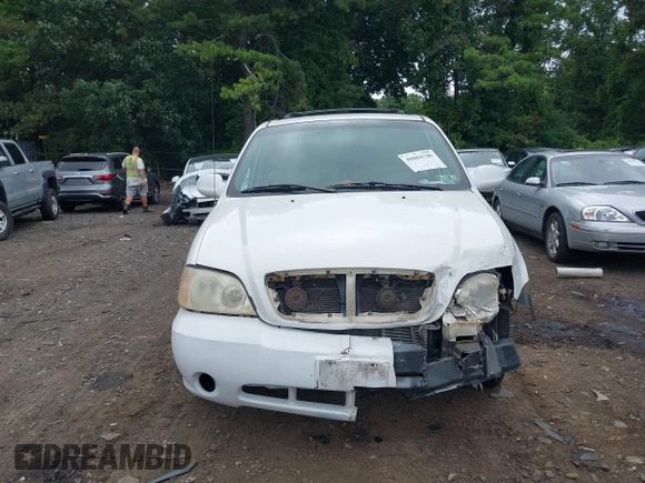 2004 Kia Sedona LX with VIN KNDUP131446493787, listed as a IAAI auction lot 40004348 with 168,374 mi miles. Bid and sale history available at carsss.com. Image 12.