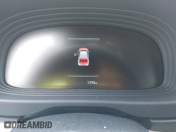 2024 Hyundai Venue SEL with VIN KMHRC8A32RU298638, listed as a IAAI auction lot 39283776 with 1,370 mi miles and . Bid and sale history available at DreamBid. Image 7.