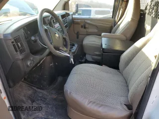 2009 Chevrolet Express Cargo z VIN 1GCFG15X491110333, wystawiony jako Copart lot #88082765 z przebiegiem 77 188 mil mil oraz Szkoda całkowita • Salvage title. Historia ofert i sprzedaży dostępna na DreamBid. Obrazek 7.