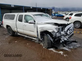 2021 Toyota Tacoma SR z VIN 3TYSZ5AN0MT009231, wystawiony jako Copart lot #49252665 z przebiegiem Nie podano mil oraz Szkoda całkowita • Salvage title. Historia ofert i sprzedaży dostępna na DreamBid. Obrazek 4.
