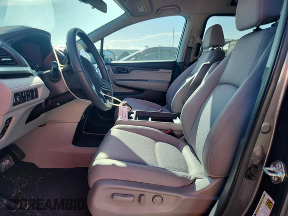 2018 Honda Odyssey EX with VIN 5FNRL6H51JB093079, listed as a Copart auction lot 64400315 with 117,619 mi miles and Non repairable. Bid and sale history available at DreamBid. Image 7.