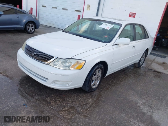 2000 Toyota Avalon XL with VIN 4T1BF28BXYU100079, listed as a IAAI auction lot 41925779 with 126,463 mi miles and . Bid and sale history available at DreamBid. Image 2.
