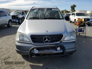1999 Mercedes-Benz M-Class with VIN 4JGAB54E6XA078297, listed as a Copart auction lot 78088564 with 208,288 mi miles and Salvage Title. Bid and sale history available at carsss.com. Image 5.