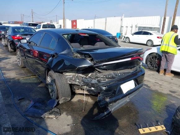 2017 Dodge Charger SE with VIN 2C3CDXBG8HH515103, listed as a IAAI auction lot 41599588 with 128,805 mi miles. Bid and sale history available at carsss.com. Image 6.