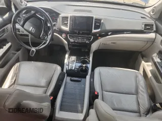2020 Honda Ridgeline RTL-E with VIN 5FPYK3F71LB016725, listed as a Copart auction lot 60541485 with 66,840 mi miles and Salvage title. Bid and sale history available at DreamBid. Image 8.