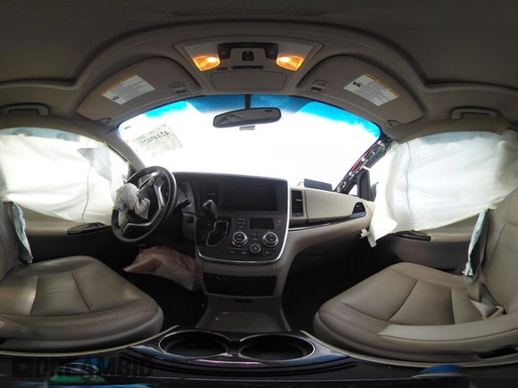 2015 Toyota Sienna Limited with VIN 5TDDK3DC8FS102900, listed as a IAAI auction lot 42449627 with 85,261 mi miles and . Bid and sale history available at DreamBid. Image 19.