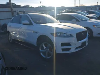 2018 Jaguar F-Pace 25t Premium z VIN SADCJ2FX4JA203581, wystawiony jako IAAI lot #41026371 z przebiegiem Nie podano mil oraz . Historia ofert i sprzedaży dostępna na DreamBid. Obrazek 1.