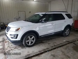 2017 Ford Explorer XLT with VIN 1FM5K8D81HGB68095, listed as a Copart auction lot 53816325 with 118,617 mi miles and Salvage Title. Bid and sale history available at DreamBid. Image 1.
