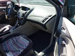 2018 Ford Focus SE with VIN 1FADP3FE6JL270910, listed as a IAAI auction lot 42130371 with 121,240 mi miles. Bid and sale history available at carsss.com. Image 5.