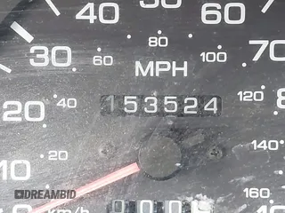 1994 Nissan Frontier z VIN 1N6SD11S4RC322264, wystawiony jako IAAI lot #41325955 z przebiegiem 153 524 mil mil oraz . Historia ofert i sprzedaży dostępna na DreamBid. Obrazek 7.