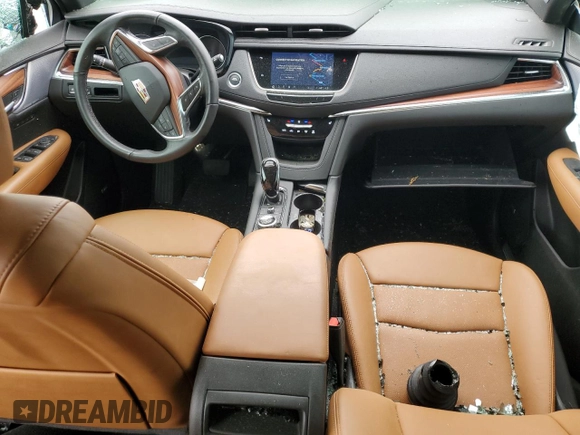 2024 Cadillac XT5 AWD Premium Luxury z VIN 1GYKNDRS9RZ736718, wystawiony jako Copart lot #56117375 z przebiegiem 9 147 mil mil oraz Szkoda całkowita • Salvage title. Historia ofert i sprzedaży dostępna na DreamBid. Obrazek 8.