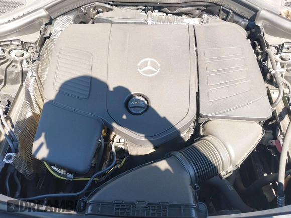 2024 Mercedes-Benz GLC 300 z VIN W1NKM4HBXRF159332, wystawiony jako IAAI lot #41529147 z przebiegiem 4 322 mil mil oraz . Historia ofert i sprzedaży dostępna na DreamBid. Obrazek 10.