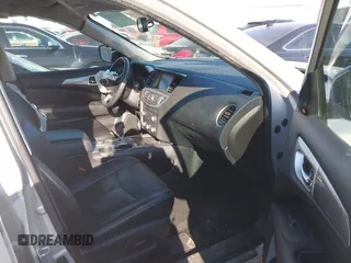 2017 Nissan Pathfinder SL with VIN 5N1DR2MM8HC643461, listed as a IAAI auction lot 40992227 with 192,634 mi miles. Bid and sale history available at carsss.com. Image 5.