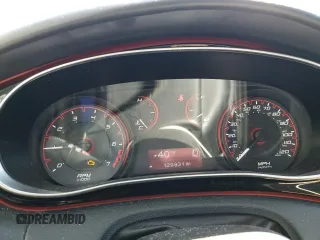 2015 Dodge Dart SXT z VIN 1C3CDFBB6FD265465, wystawiony jako Copart lot #49398045 z przebiegiem 129 931 mil mil oraz Szkoda całkowita • Salvage title. Historia ofert i sprzedaży dostępna na DreamBid. Obrazek 9.