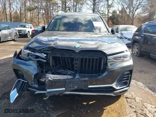 2021 BMW X7 xDrive40i with VIN 5UXCW2C05M9G56541, listed as a IAAI auction lot 41581839 with 1 mi miles. Bid and sale history available at carsss.com. Image 12.
