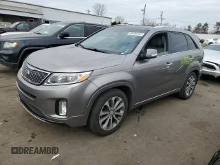 2015 Kia Sorento SX Limited with VIN 5XYKW4A70FG560775, listed as a Copart auction lot 88486455 with 143,076 mi miles and Clean Title. Bid and sale history available at carsss.com. Image 1.
